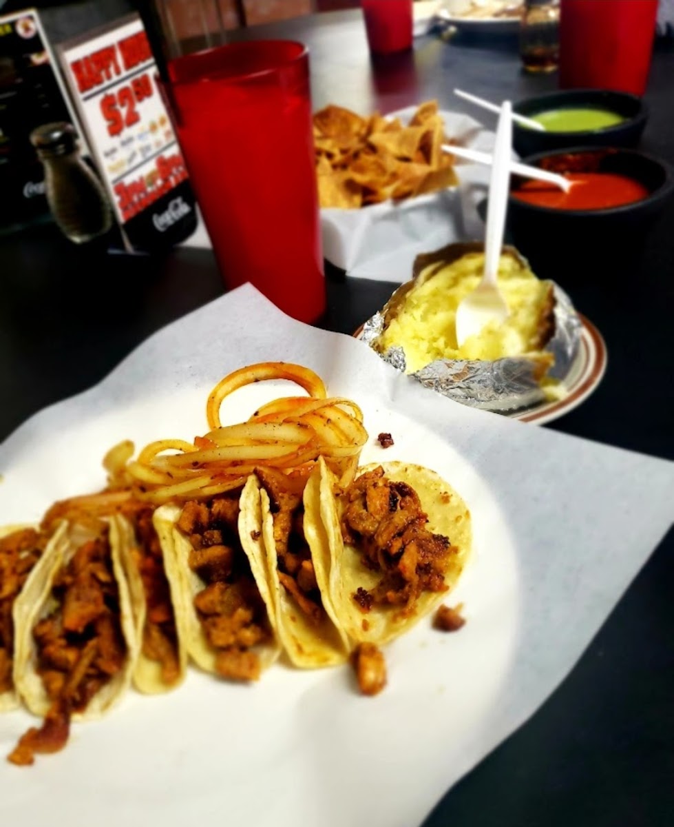 Al Chile Taqueria Photos 2